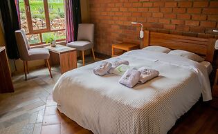 Fleur Lodge