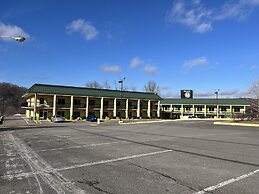 Hotel M Morgantown - WVU Area