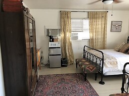 Fort Davis Drug Store Hotel