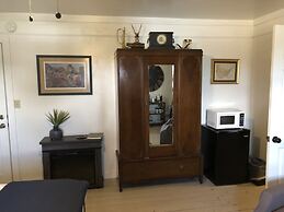 Fort Davis Drug Store Hotel