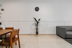 Legasi Kampung Bharu Guesthouse