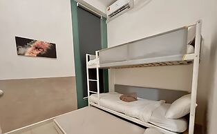 Legasi Kampung Bharu Guesthouse