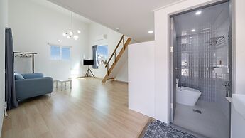 Namhae Seven House