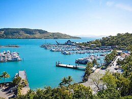 Yacht Harbour Tower 5