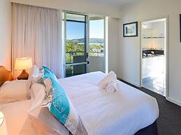 Yacht Harbour Tower 5