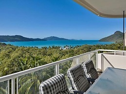 Yacht Harbour Tower 5