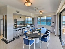 Yacht Harbour Tower 5