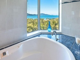 Yacht Harbour Tower 5