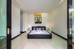 4 Bedroom Modern Pool Villa BL10