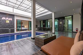 4 Bedroom Modern Pool Villa BL10