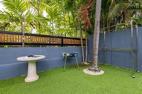 4 Bedroom Modern Pool Villa BL10