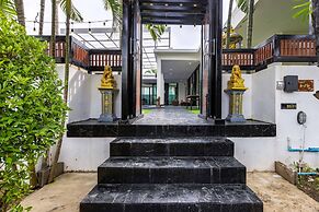 4 Bedroom Modern Pool Villa BL10