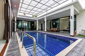 4 Bedroom Modern Pool Villa BL10