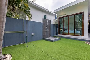 4 Bedroom Modern Pool Villa BL10