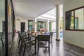 4 Bedroom Modern Pool Villa BL10