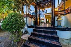 4 Bedroom Modern Pool Villa BL10