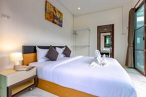 4 Bedroom Modern Pool Villa BL10