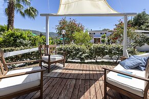 Dependance Turchese With Pool