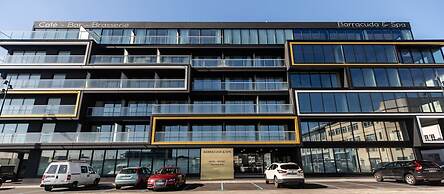 Hôtel Barracuda & Spa, Centre Port, pieds dans l'eau, vue mer