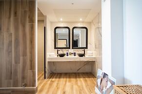 Hôtel Barracuda & Spa, Centre Port, pieds dans l'eau, vue mer