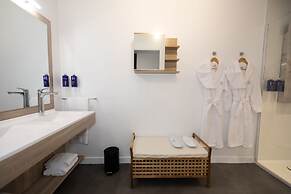 Hôtel Barracuda & Spa, Centre Port, pieds dans l'eau, vue mer