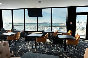 Hôtel Barracuda & Spa, Centre Port, pieds dans l'eau, vue mer