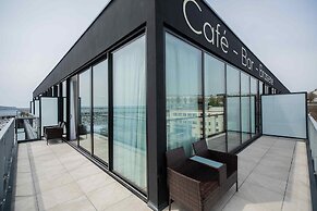 Hôtel Barracuda & Spa, Centre Port, pieds dans l'eau, vue mer