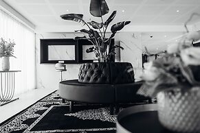 Hôtel Barracuda & Spa, Centre Port, pieds dans l'eau, vue mer