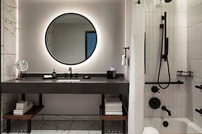 The Trade, Autograph Collection