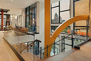 The Trade, Autograph Collection