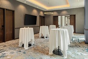 The Trade, Autograph Collection