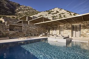 Apsila Pool Suites