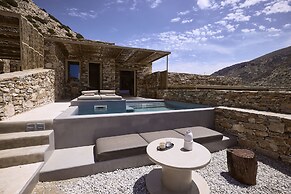 Apsila Pool Suites