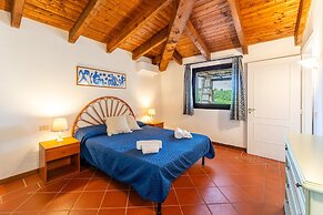 Graziose Ville con A.C e piscina comune