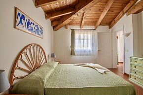 Graziose Ville con A.C e piscina comune