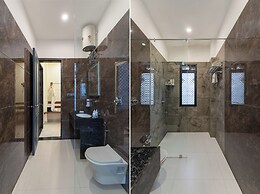 Traavista Aravali Mahal