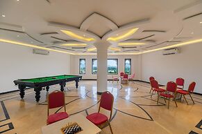 Traavista Aravali Mahal