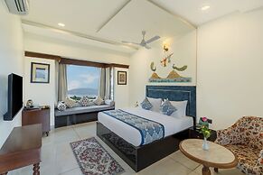 Traavista Aravali Mahal