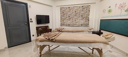 Traavista Aravali Mahal