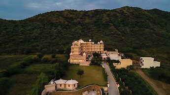 Traavista Aravali Mahal