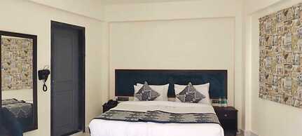 Traavista Aravali Mahal