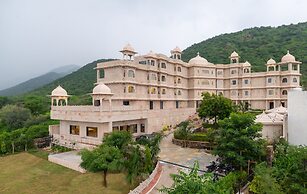 Traavista Aravali Mahal