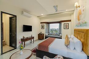 Traavista Aravali Mahal