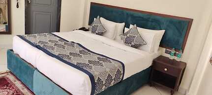 Traavista Aravali Mahal