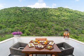 Traavista Aravali Mahal