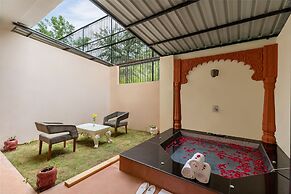 Traavista Aravali Mahal