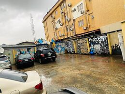 Kilo Royal Hotel