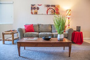 Longer Stay for Travelers Blocks from Hospital and Downtown Security G