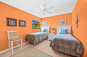 Sunset Beach 2 Bedroom Villa by RedAwning