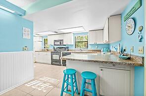 Sunset Beach 2 Bedroom Villa by RedAwning